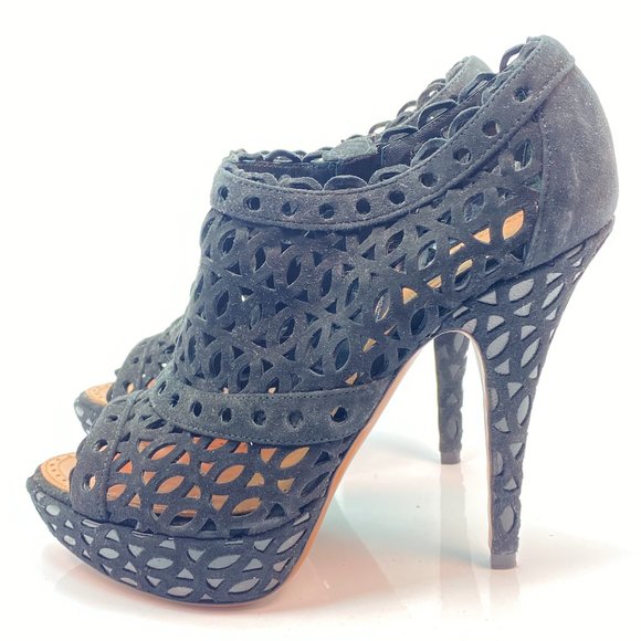 Alaia Shoes - 🌷❤️‍🔥SPRING SALE 🔥 FINAL PRICE🌷💥Alaia Black Suede Sandals Heels Pumps 37